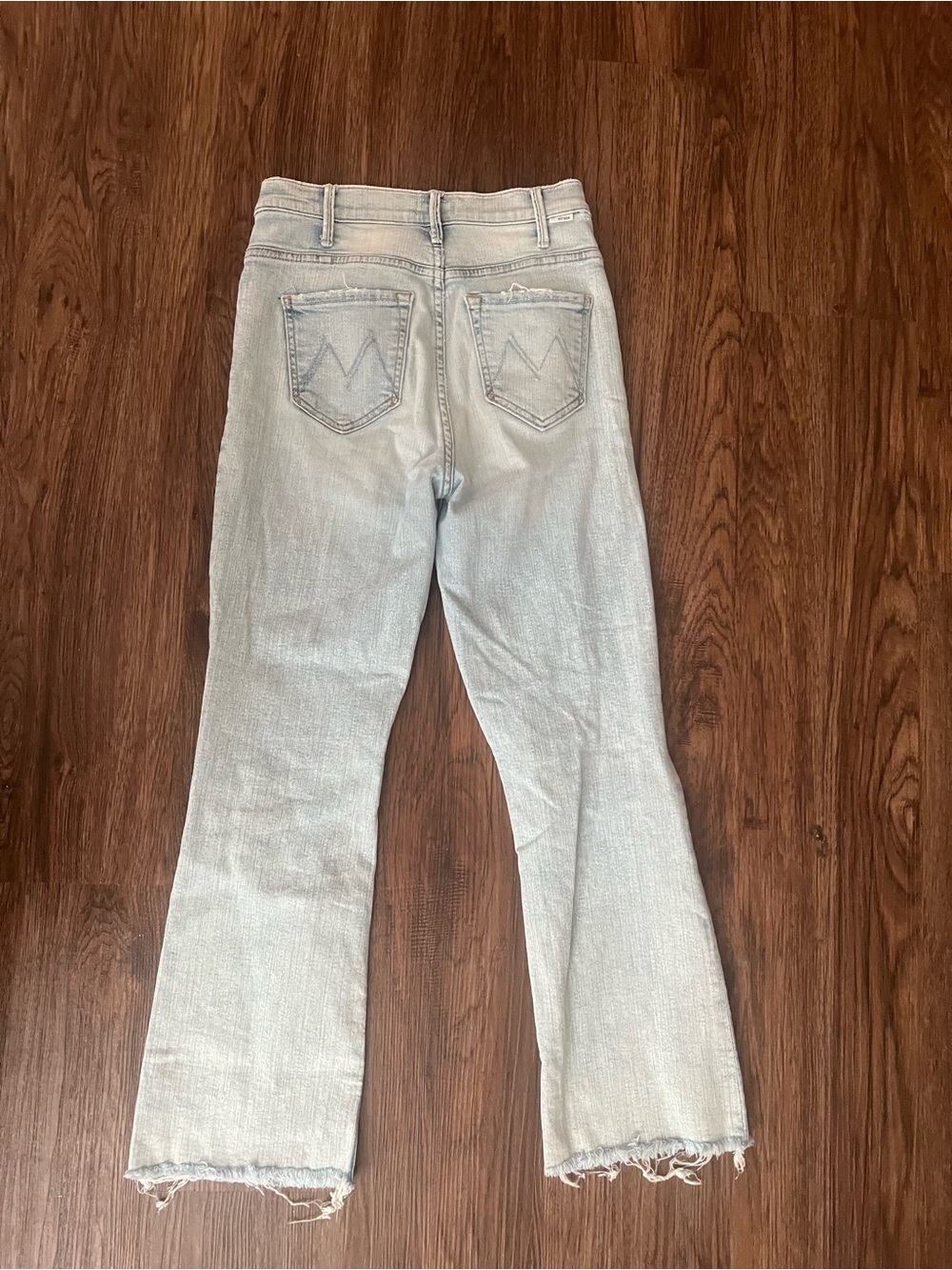 Light Wash Distressed Women's Jeans - Picture 2 of 11
